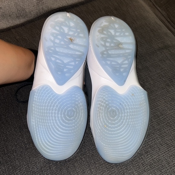 Giannis Nike shoes - Picture 4 of 7